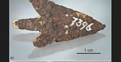 Các khoa học gia phát hiện đầu mũi tên 3,000 năm tuổi làm từ thiên thạch sắt