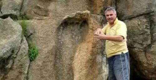 Người khổng lồ và người lùn trên Trái đất đã đi đâu?.