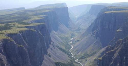 Thung lũng thiêng chôn vùi bí ẩn 