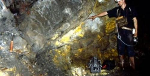 Ai đã xây dựng lò phản ứng hạt nhân 2 tỷ năm trước?