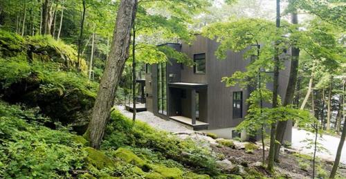 Phong thủy cấm kỵ: 3 kiểu nhà này nhiều âm khí rất khó tụ tài