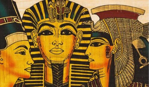 Kim tự tháp Ai Cập là 