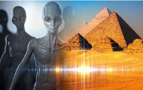 Kim tự tháp Ai Cập có liên quan đến người ngoài hành tinh không? Một cuốn nhật ký 4.500 năm tuổi tiết lộ tất cả các câu trả lời!