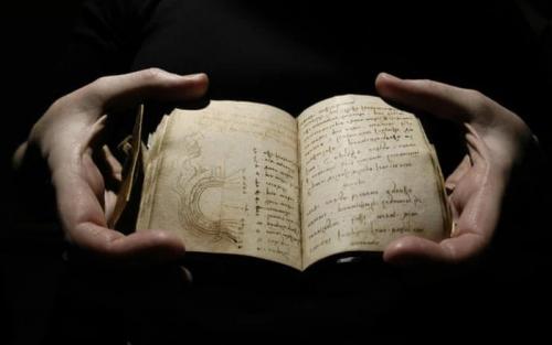 Codex Leicester - Cuốn sách có giá cao nhất thời đại của Leonardo da Vinci.
