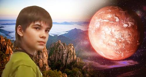 Cậu bé sao Hỏa tiết lộ: Thời gian nơi nhân loại đang tăng tốc 1 ngày bằng 1 giây