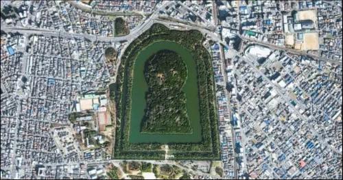 Bí ẩn lăng mộ cổ hình ổ khoá lớn nhất Nhật Bản