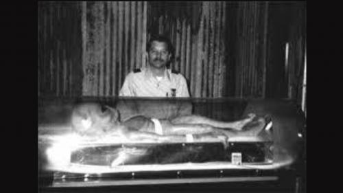 Vụ rơi đĩa bay khổng lồ ở Liên Xô cũ “Khu vực 51”