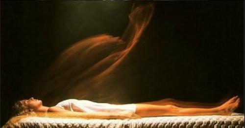 Nhà khoa học lý giải về sự tồn tại của linh hồn