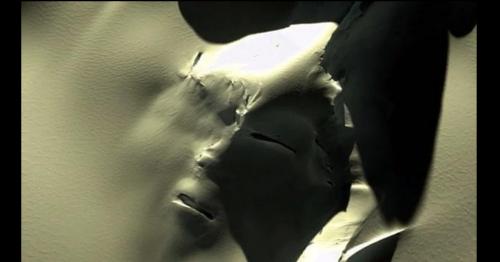 Hy hữu: Nam cực xuất hiện khuôn mặt người ngoài hành tinh khổng lồ