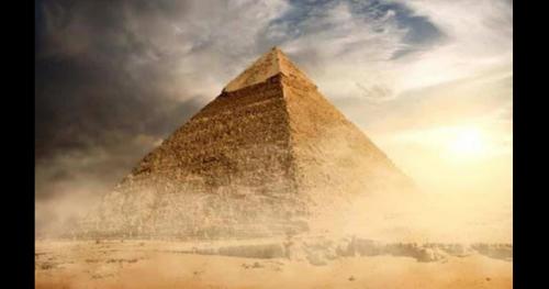 Kim tự tháp Giza có phải được dùng để tạo ra ánh sáng?